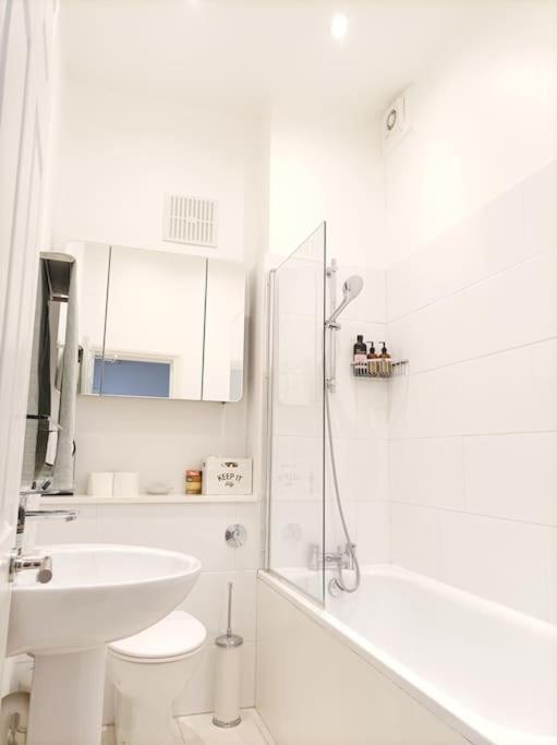 Modern And Cosy 2 Bedroom Flat In Notting Hill Londres Extérieur photo